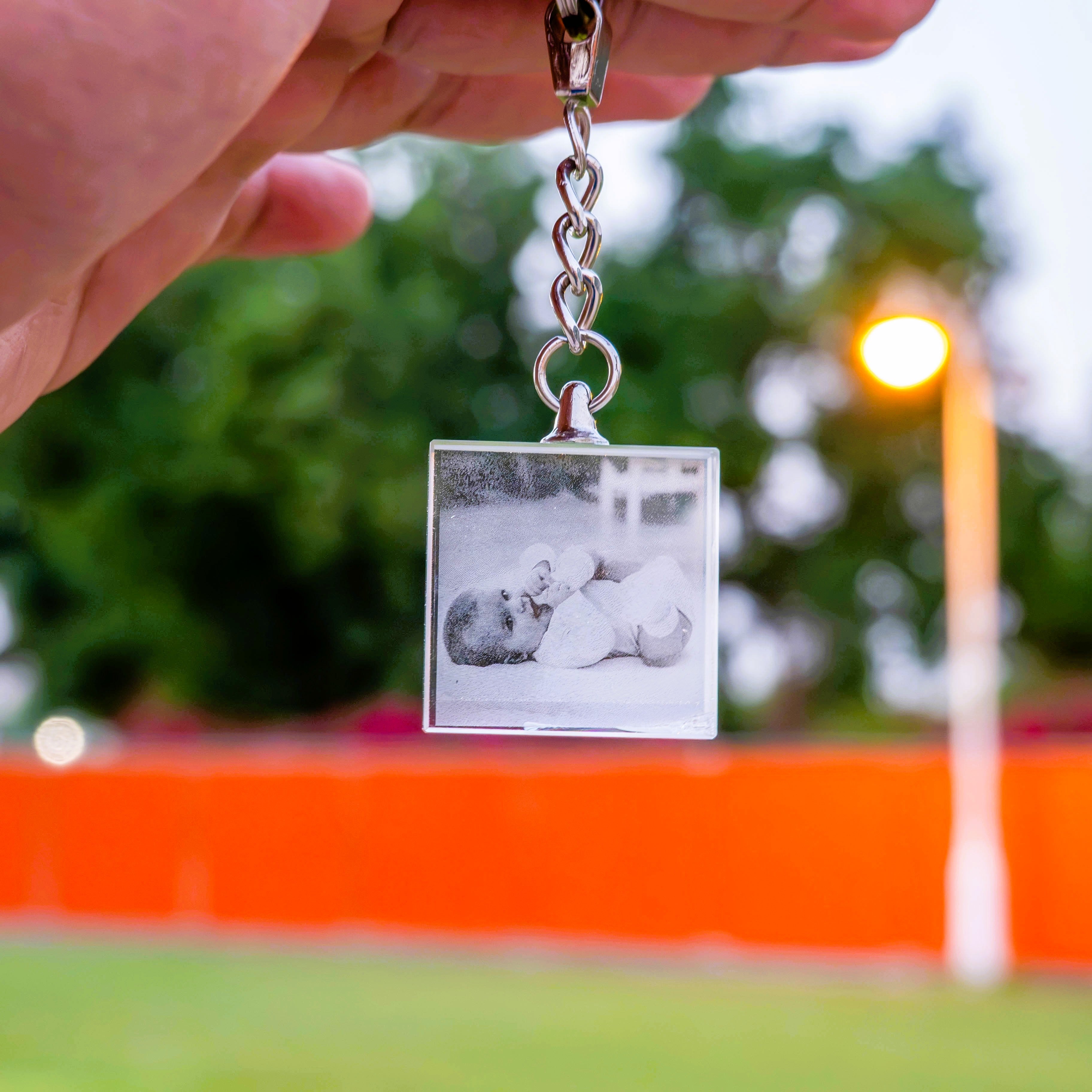 ميدالية مفاتيح كريستالية – مربع